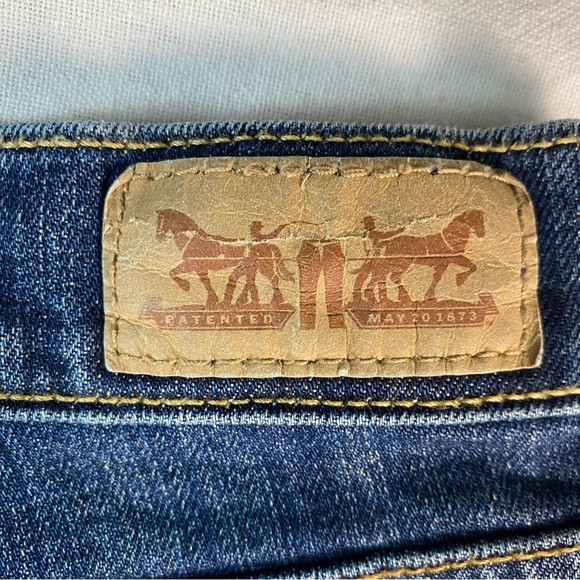 Levi’s Women’s 515 Bootcut Jeans Back Flap Pockets Embroidered Studs 28/30 - Picture 4 of 15